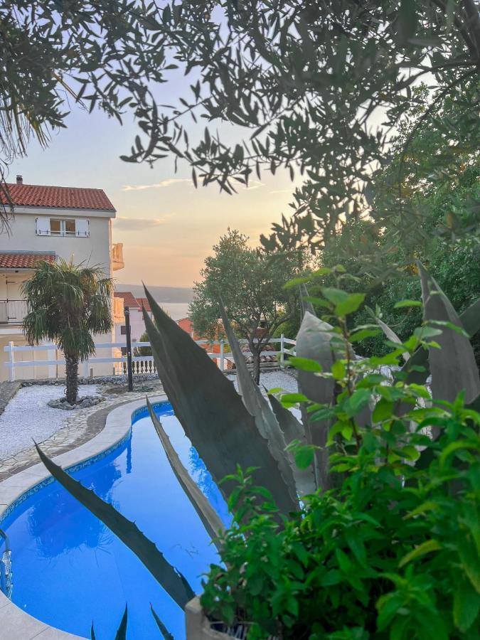 Apartments Villa Klaudia - Adults Only ツリクヴェニツァ エクステリア 写真