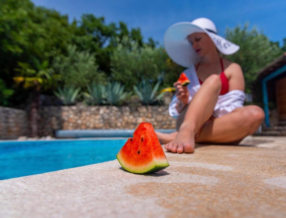 Apartments Villa Klaudia - Adults Only ツリクヴェニツァ エクステリア 写真