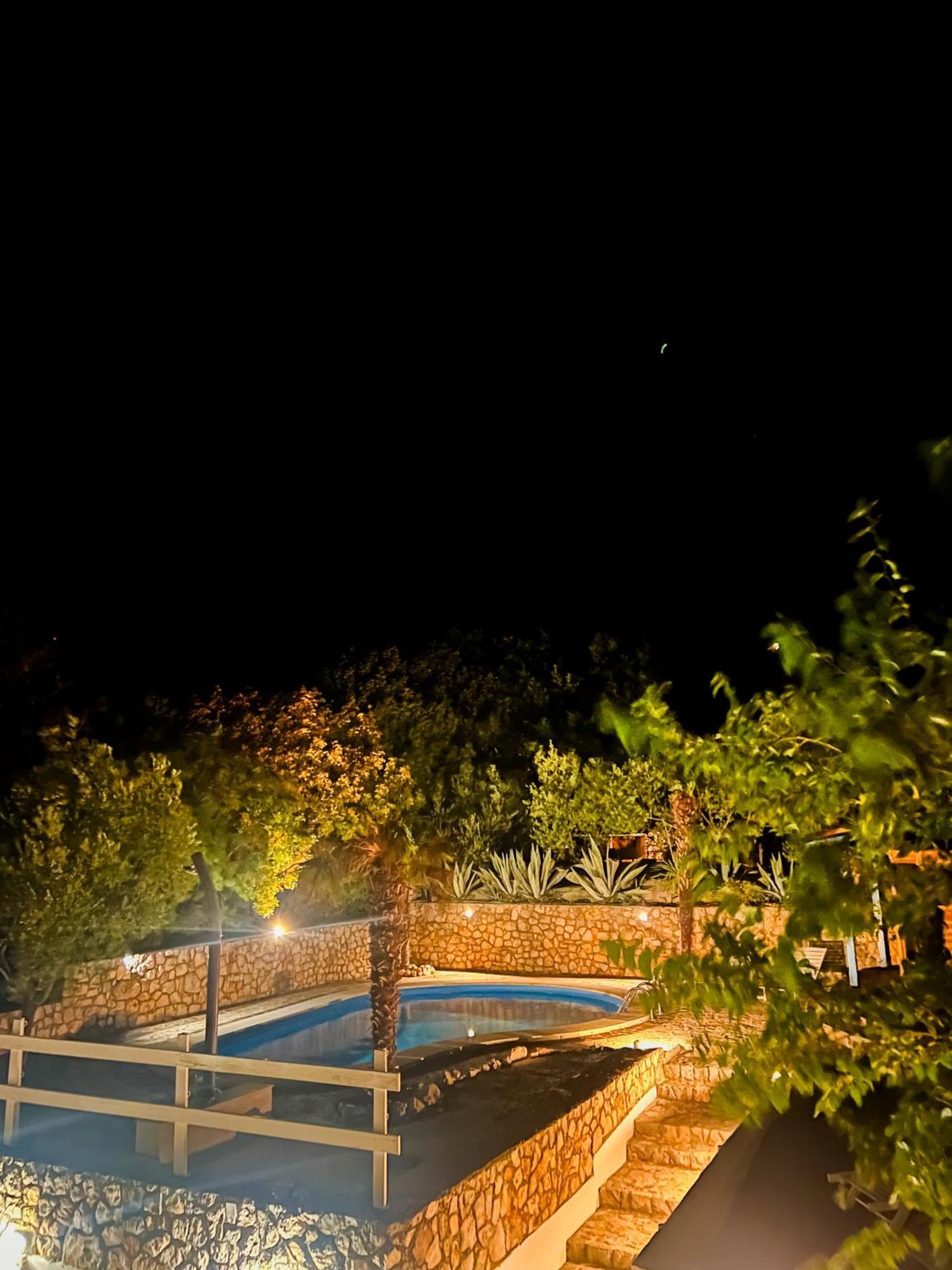 Apartments Villa Klaudia - Adults Only ツリクヴェニツァ エクステリア 写真